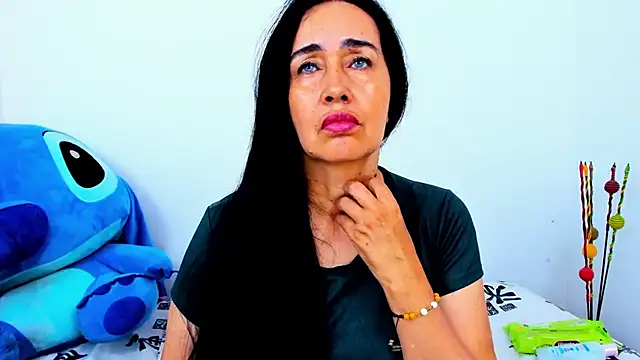 HorniestMilf online show from 05-17-26, 09:22