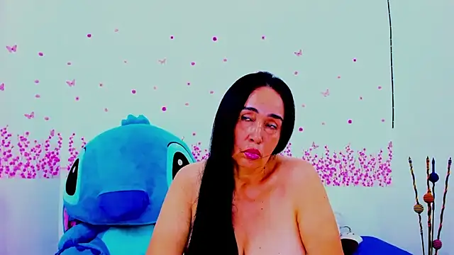 HorniestMilf online show from 06-12-26, 06:51