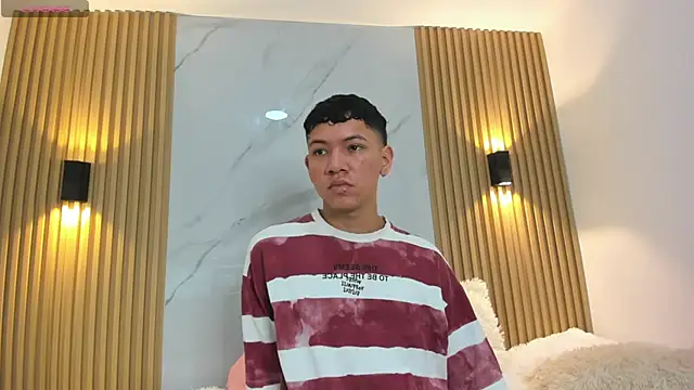 JulianRose 1 online show from 02-18-25, 11:22