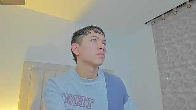 JulianRose 1 online show from 03-08-25, 10:43