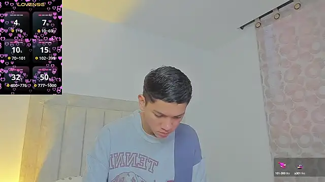 JulianRose 1 online show from 03-11-25, 11:12