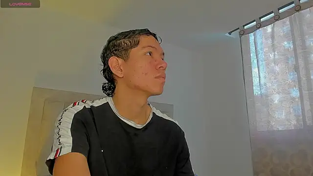 JulianRose 1 online show from 09-09-25, 12:37