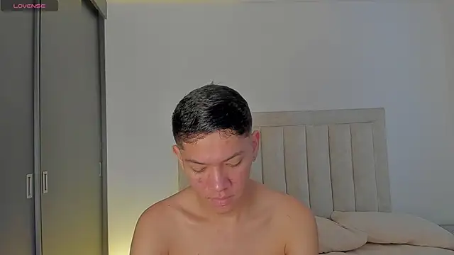 JulianRose 1 online show from 10-08-25, 12:47