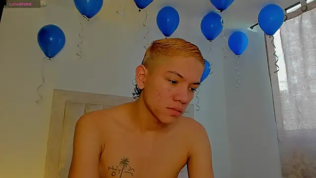 JulianRose 1 online show from 10-16-25, 07:15