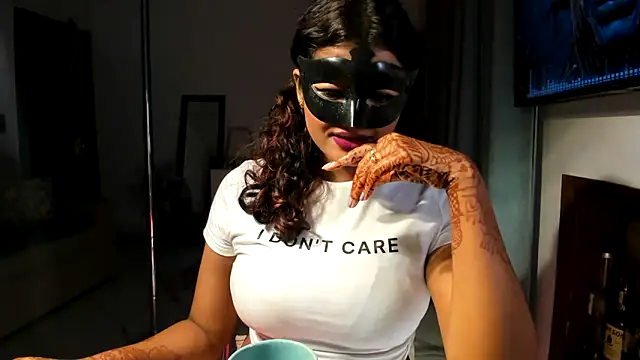 Bad Girl Kayra69 online show from 10-11-25, 11:25