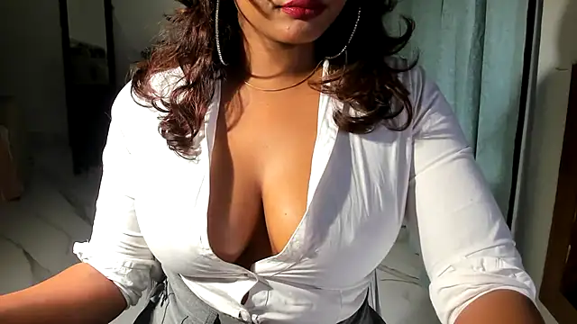 Bad Girl Kayra69 online show from 01-18-26, 06:55