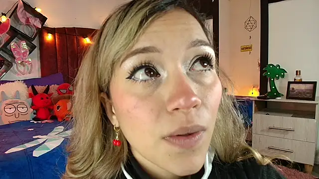 Snapshot of alisson_zafiro_ chatting on 03-09-25, 03:11 alisson zafiro online show from 03-09-25, 03:11