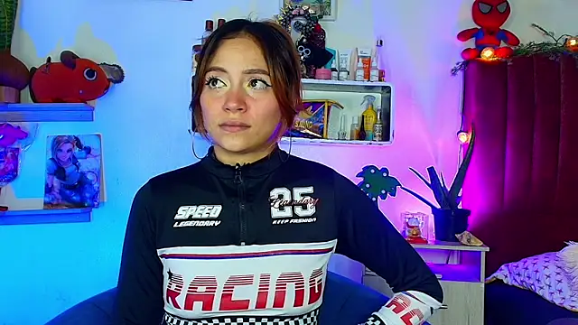 Snapshot of alisson_zafiro_ chatting on 03-15-26, 03:34 alisson zafiro online show from 03-15-26, 03:34