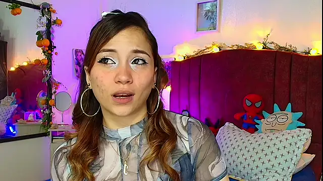 alisson zafiro  online show from 04-26-26, 03:15