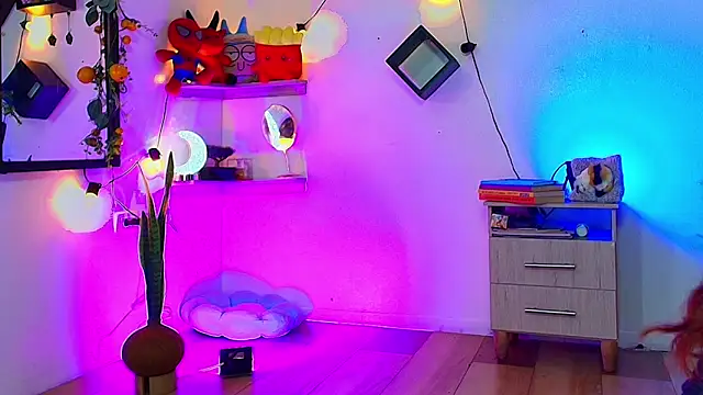 alisson zafiro  online show from 06-14-26, 03:19