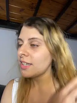 FlorBich online show from 11-28-25, 04:04