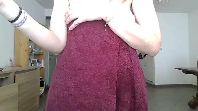 JasmineGlamour online show from 02-15-26, 09:52