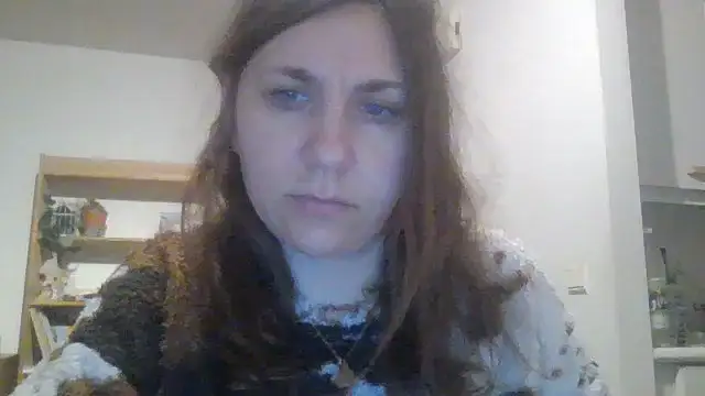 JasmineGlamour online show from 04-15-26, 08:09