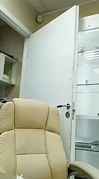 Snapshot of FantasyMichelle chatting on 12-26-24, 10:16 FantasyMichelle online show from 12-26-24, 10:16