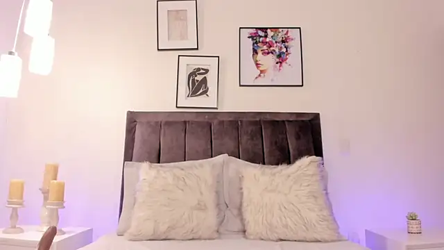 helen mooree online show from 02-21-25, 04:37