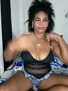 Snapshot of Melanie_candy_ chatting on 01-26-25, 01:20 Melanie candy online show from 01-26-25, 01:20