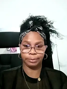 Snapshot of Melanie_candy_ chatting on 10-01-25, 09:54 Melanie candy online show from 10-01-25, 09:54