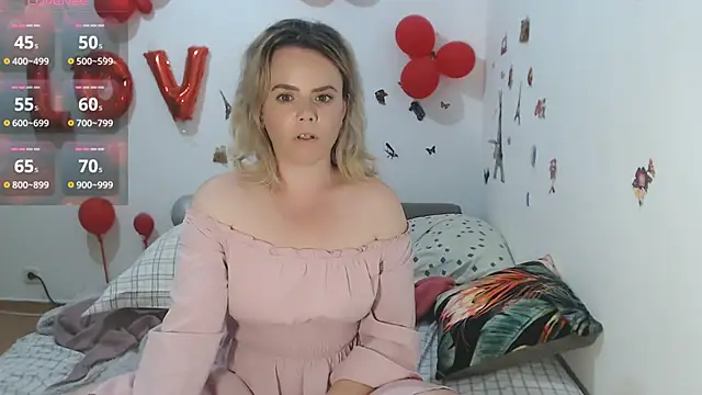 hotmilf4uxxx online show from 06-17-26, 09:45