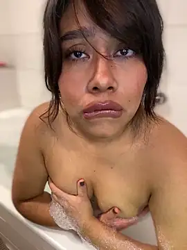 Snapshot of -Sammyxxx chatting on 12-30-24, 11:06 -Sammyxxx online show from 12-30-24, 11:06