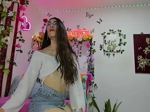 Snapshot of anasttacia_210 chatting on 10-15-25, 03:17 anasttacia 210 online show from 10-15-25, 03:17