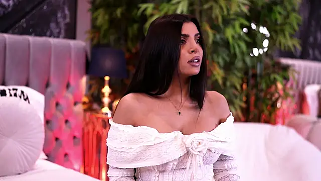 Snapshot of NicoleCellini chatting on 01-13-26, 07:08 NicoleCellini online show from 01-13-26, 07:08