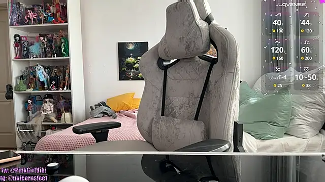 unicornsfeet online show from 03-09-25, 01:26