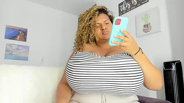 bigmom69  online show from 03-11-26, 05:08