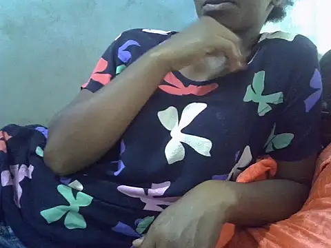 ElianeHot online show from 04-25-26, 02:25