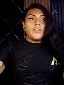 Ariana Rodriguez  online show from 01-19-25, 11:00