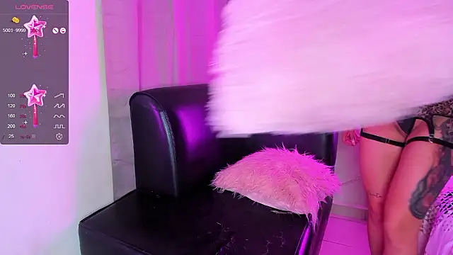 Snapshot of Gothic_slut-without_limit chatting on 12-03-24, 08:49 Gothic slut-without limit online show from 12-03-24, 08:49