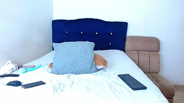 katarinademon online show from 12-05-25, 08:38