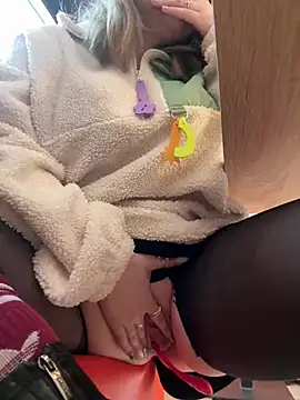 PumaShyXD online show from 01-06-25, 11:40