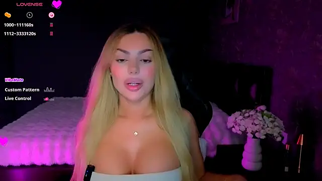 babyleilaa online show from 04-19-26, 08:44