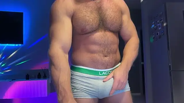 KarlosRichi online show from 03-06-26, 03:41