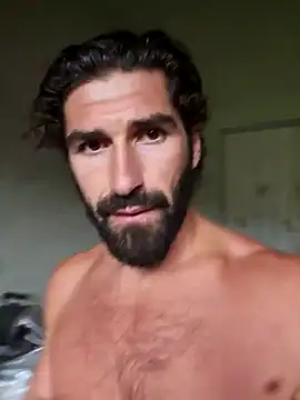 Snapshot of Mariusvidican chatting on 09-29-25, 11:26 Mariusvidican online show from 09-29-25, 11:26