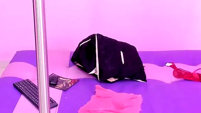 mature dirty squirt online show from 03-22-25, 06:25