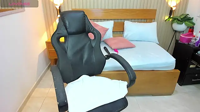 luciana ballesteros  online show from 03-14-26, 12:21