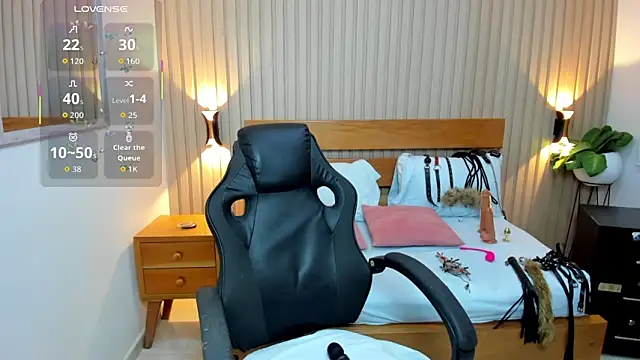 luciana ballesteros  online show from 03-31-26, 12:05