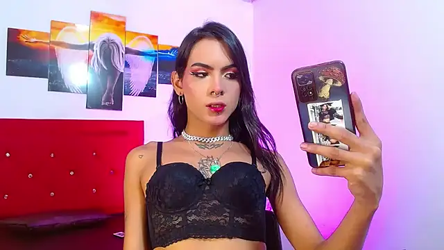 lilithnyx333 online show from 07-21-26, 12:13