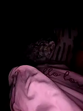 Snapshot of poussychats chatting on 12-10-24, 12:17 poussychats online show from 12-10-24, 12:17