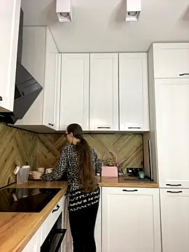 MartiniiSelenna online show from 09-27-25, 05:45