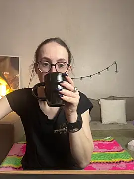 MartiniiSelenna online show from 04-30-26, 05:58