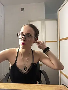 Snapshot of MartiniiSelenna chatting on 07-28-26, 11:17 MartiniiSelenna online show from 07-28-26, 11:17