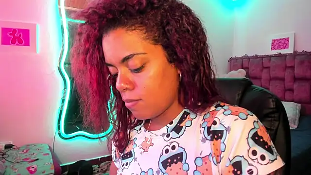 ladyrd1 online show from 01-12-25, 02:52