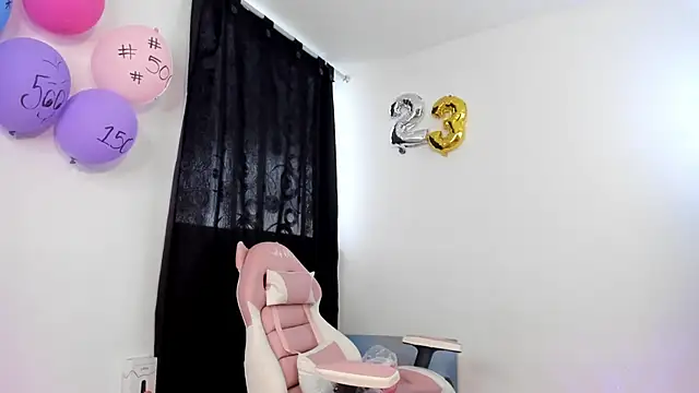 lovely kitt online show from 02-10-25, 08:53