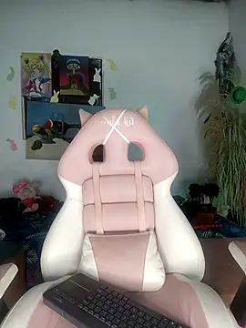 lovely kitt online show from 04-29-26, 02:59