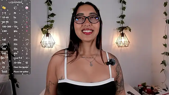 Snapshot of melanieecox chatting on 02-05-26, 12:59 melanieecox online show from 02-05-26, 12:59