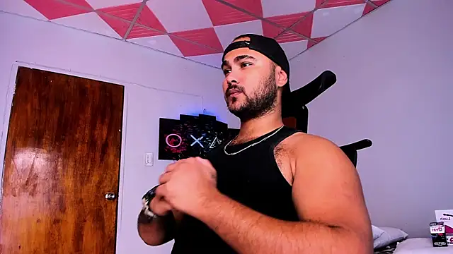 Sebas-hott online show from 01-18-25, 03:31