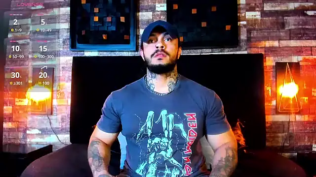 Snapshot of Van_Velckan chatting on 01-22-25, 04:34 Van Velckan online show from 01-22-25, 04:34