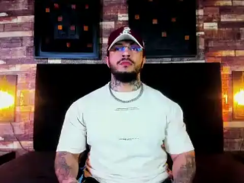 Snapshot of Van_Velckan chatting on 02-06-25, 04:53 Van Velckan online show from 02-06-25, 04:53